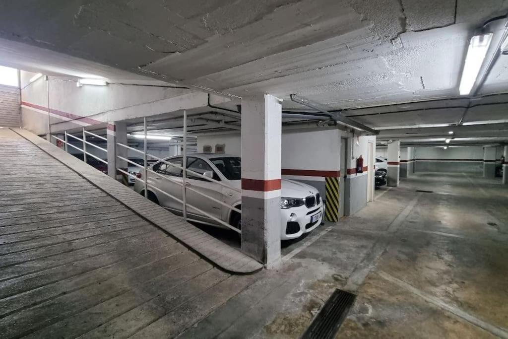 Ferienwohnung Piso En El Centro Con Vistas Al Mar Y Balcon Roses Exterior foto