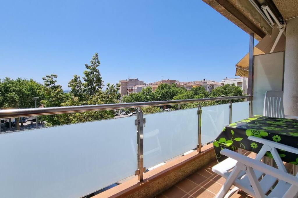 Ferienwohnung Piso En El Centro Con Vistas Al Mar Y Balcon Roses Exterior foto