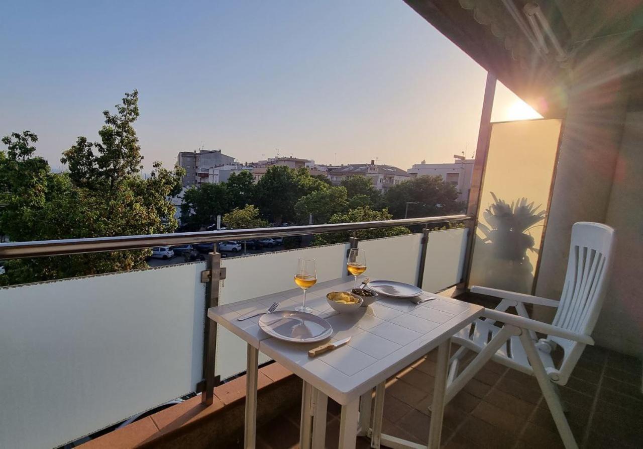 Ferienwohnung Piso En El Centro Con Vistas Al Mar Y Balcon Roses Exterior foto